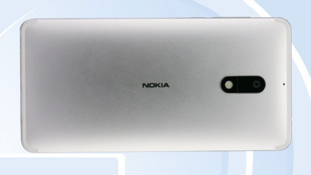 <b>Nokia 6 (TA-1000) primeşte certificarea TENAA, apare si pe argintiu</b>Vestea începutului de an e revenirea Nokia în zona smartphone, prin modelul Nokia 6, anunţat în weekendul trecut. Lansat de HMD, terminalul a primit randări detaliate la debut şi azi îl vedem şi certificat de către TENAA şi apărând şi în fotografii ale..