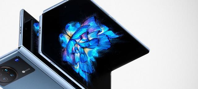 Seria vivo X Fold3 ar sosi la finalul acestei luni, mai devreme decât ne-am aștepta