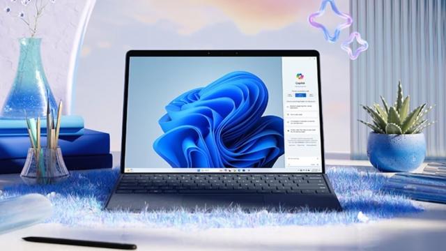 <b>Noi laptopuri Microsoft Surface sosesc pe 21 martie; Variantele cu cipset Snapdragon X Elite ar sosi mai târziu</b>Anul trecut Qualcomm anunța Snapdragon X Elite, un cipset care folosește arhitectură ARM ce se vrea a fi un rival pentru Apple M1. Printre primii producători care vor adopta acest CPU se află Microsoft, compania confirmând încă de anul trecut că urmează