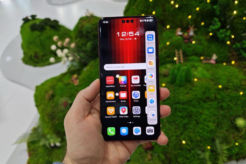 Huawei Mate 60 RS Ultimate Edition - Fotografii hands-on: HUAWEI Mate 60 RS Ultimate Design 071.jpg