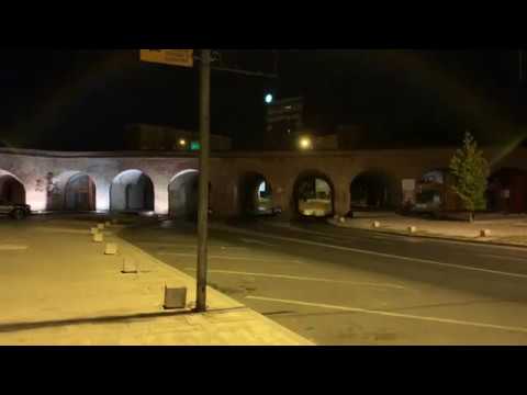 Apple iPhone XS Max, mostră video low light (object tracking, zoom)