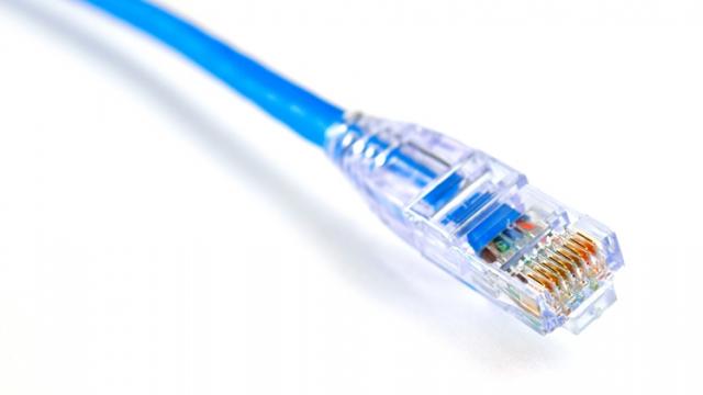 <b>Care au fost vitezele medii la internet fix și internet mobil în prima jumătate din 2018? ANCOM are răspunsul</b>După ce anterior cei de la ANCOM ne dezvăluiau detalii despre cele mai rapide conexiuni la internet mobil din primul semestru al acestui an, iată că acum aflăm informații despre vitezele medii la internet fix și mobil înregistrate în această