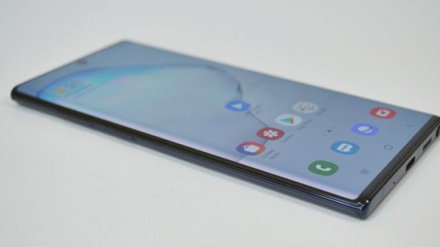 <b>Samsung Galaxy Note 20 va avea o implementare mai bună a panoului 120Hz, cu suport și pentru rezoluție QHD+</b>În pragul lansării lui Samsung Galaxy S20 sosesc iată leak-uri pentru viitorul Note, acela urmând a fi numit cel mai probabil Galaxy Note 20 dacă se păstrează această nouă strategie de a boteza smartphone-urile