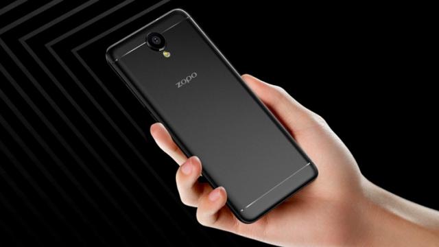 <b>Zopo Color X5.5 este anunțat oficial; vine cu un butom home multifuncțional, la fel ca Huawei P10</b>Compania chineză ZOPO a anunțat astăzi lansarea smartphone-ului Color X5.5, telefon care ne atrage atenția prin butonul său home fizic multifuncțional, exact ca cel întâlnit pe Huawei P10 și P10 Plus. Vom putea renunța astfel la butoanele software de pe