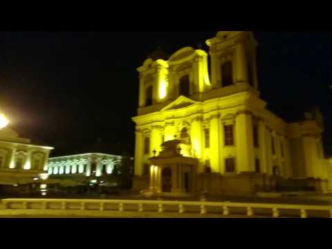Sony Xperia X Compact, mostră video low light Full HD, 30 FPS (stabilizare și zoom)