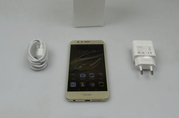 Huawei Honor 8 - Unboxing: Huawei-Honor-8_026.JPG