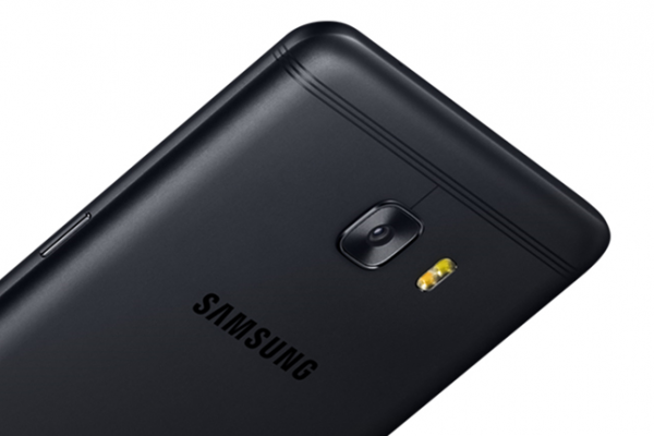 Samsung Galaxy C9 Pro acum disponibil și pe negru; iată imagini cu noua variantă de culoare