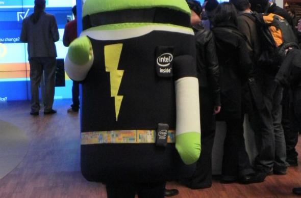 MWC 2012: Android și Intel merg pe un drum comun cu â€¦ mascote (video): dscn0432.jpg