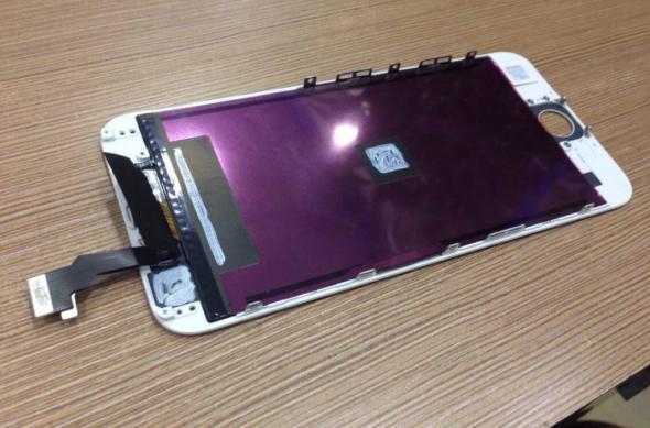 Noi imagini cu panoul frontal al lui iPhone 6 și componente de iPad Air 2 apar pe web: e6f6c6f8.jpg