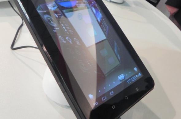 MWC 2012: ViewSonic ViewPad G70 hands on tableta Android 4.0 cu ecran de 7 inch, interfață 3D (Video): dscn0951.jpg