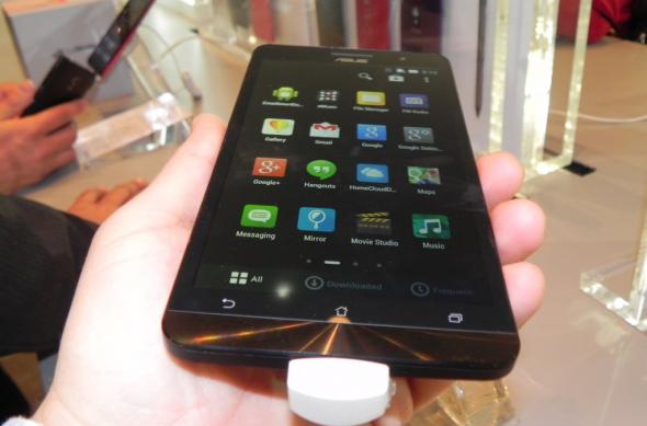 MWC 2014: ASUS Zenfone 6 hands on preview - telefon de 6 inch cu interfață interesantă (Video): dscn5098jpg.jpg
