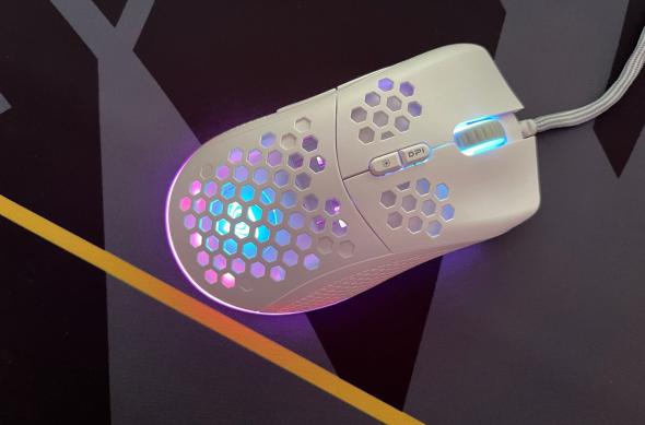 Genesis Krypton 550 - Fotografii: Genesis-Krypton-550_005.jpg