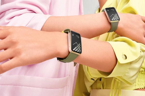 Preț și disponibilitate Xiaomi Smart Band 7 Pro în România