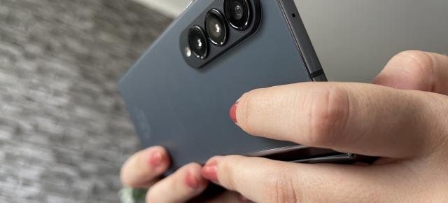 Samsung Galaxy Z Fold 4: Acustică stereo, cu accent pe voci şi înalte