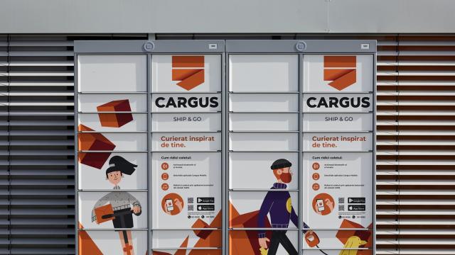 <b>Cargus va lansa propria sa rețea de lockere, cu investiții de 40 milioane de euro pentru extinderea rețelei</b>Pe oriunde te uiți în jur prin orașele mari vei vedea lockere Sameday, iar mai nou și Poșta Română a sărit în hora acestui tip de livrare mai comod pentru clienți, dar și curieri care nu mai fac atâtea drumuri. Acum și Cargus anunță lansarea 