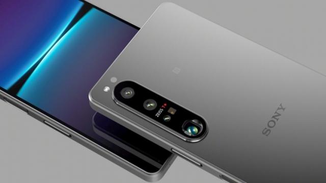 <b>Un smartphone misterios Sony își face apariția în GeekBench; Are procesor MediaTek Dimensity 8000 sub capotă</b>Sony a lansat mai multe smartphone-uri în acest an, ultimul model anunțat fiind Xperia 5 IV, un camera-phone de top, compact și elegant. Cu toate acestea, pare că producătorul japonez pregătește un nou terminal. Nu știm încă sub ce denumire va debuta 