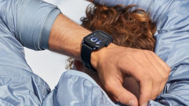 <b>OnePlus Nord Watch este acum oficial, smartwatch cu autonomie de o lună, ecran AMOLED de 1.78 inch</b>După o lungă așteptare, iată că ceasul OnePlus Nord Watch a devenit oficial și este exact ce ne-au dezvăluit atât leak-urile, cât și teaserele oficiale. Avem de-a face cu un purtabil ce pune accentul pe capitolul autonomie, iar dacă știi