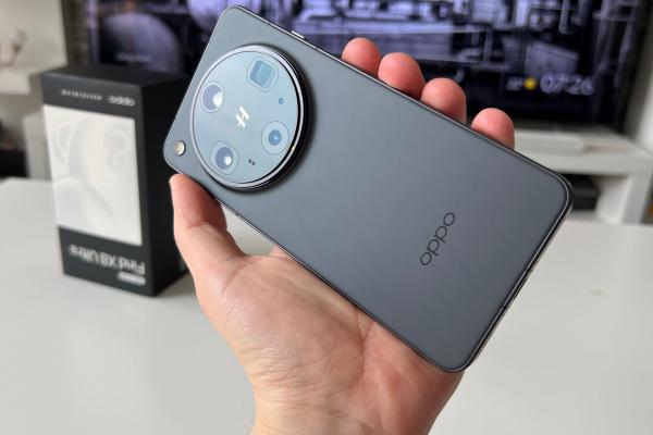 OPPO Find X8 Ultra: Design bazat pe X8 Pro, mai impunător și cu extra grame în ecuație