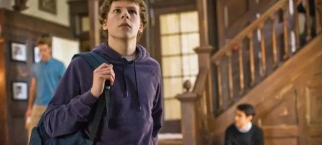 The Social Network va primi o a doua parte; Sorkin revine cu un film despre impactul real al Facebook