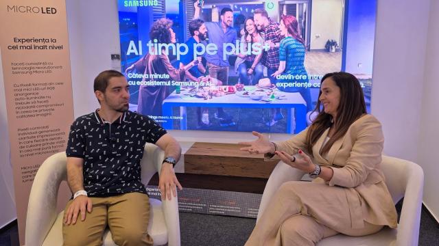 <b>Samsung și casa viitorului: ce am aflat din interviul cu Simona Panait, director de marketing Samsung România și Bulgaria</b>Am stat de vorbă recent cu Simona Panait, director de marketing Samsung România și Bulgaria, într-un interviu exclusiv filmat chiar în inima showroom-ului Kuziini din București. Discuția a fost relaxată, dar plină de revelații despre 