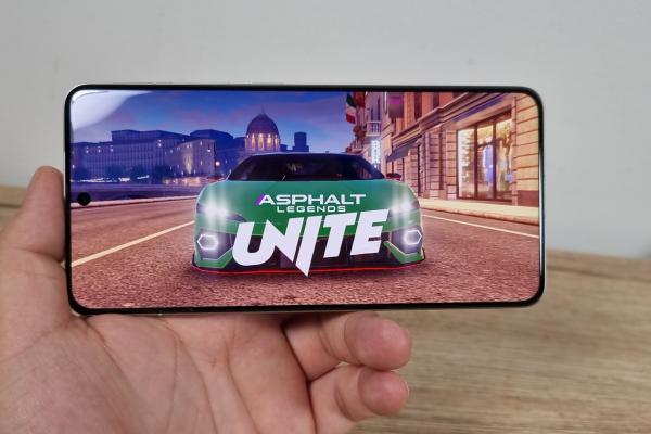 realme GT 7 Pro: Benchmark-uri demne de un flagship din 2025, cu procesor Snapdragon 8 Elite sub capotă