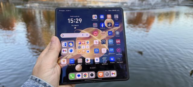 HONOR Magic V3: OS, UI, aplicaţii cu un Magic Portal care te face mai eficient, cu Gemini şi traducere în timp real