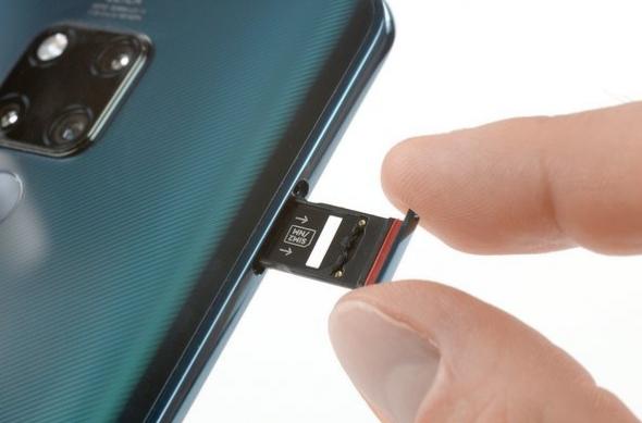 Huawei Mate 20X 5G dezasamblat de iFixit: OIHLlFQMFeMMExRC.medium.jpg