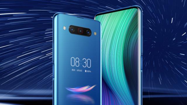 <b>ZTE anunţă telefonul Nubia Z20, cu două ecrane AMOLED la bord, procesor Snapdragon 855+, cameră triplă</b>ZTE a anunţat o adevărată bestie de telefon astăzi şi nu, nu e vorba de încă un model gaming. Se numeşte Nubia Z20, a primit deja câteva teasere dar și specificații via TENAA şi avem de-a face cu un smartphone cu două ecrane la bord. Vine şi cu noul..