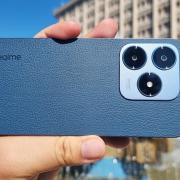 Am testat realme C63: Smartphone accesibil ce aduce spate îmbrăcat în piele ecologică, încărcare la 45W, rezistență la șocuri