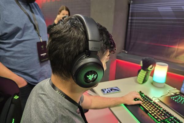 Razer Kraken V4 Pro