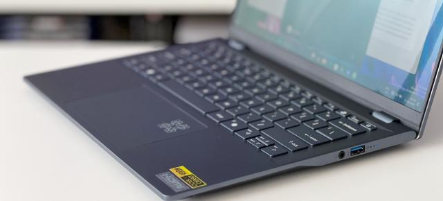 ACER Swift 14 AI (SF14-51-791P) Review: Laptop-ul compact pentru productivitate, cu AI la bord, Copilot+ PC și procesoare Intel Core Ultra gata de treabă
