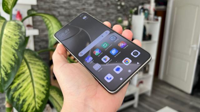 <b>Xiaomi 14T Pro: OS, UI - primul telefon cu AI din portofoliul Xiaomi aduce funcții de productivitate și creativitate</b>Xiaomi 14T Pro marchează o premieră pentru gigantul din China și anume lansarea primului smartphone cu AI din portofoliu, o suită destul de generoasă care include și una dintre cele mai promovate funcții de pe telefoanele Pixel 