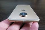 Motorola-Moto-Z2-Play_014.JPG