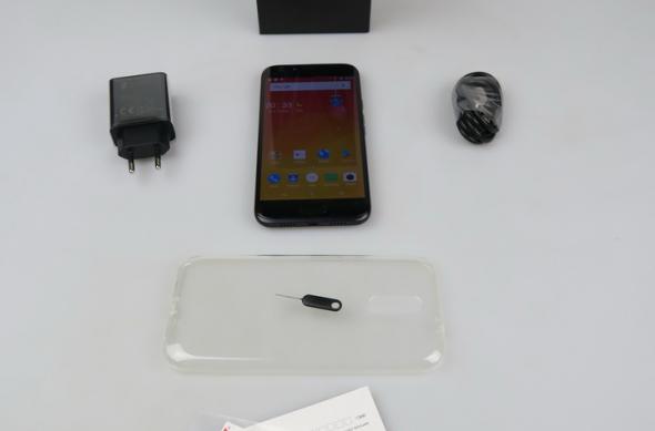 Unboxing DOOGEE BL5000 (conținutul cutiei): DOOGEE-BL5000_008.JPG