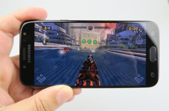 Samsung Galaxy J5 (2017) - Galerie foto Mobilissimo.ro: Samsung-Galaxy-J5-(2017)_057.JPG