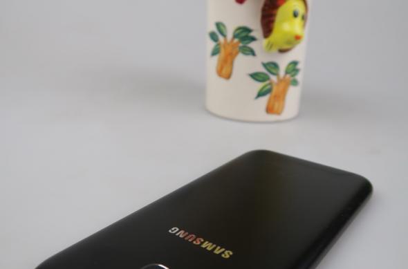 Samsung Galaxy J5 (2017) - Galerie foto Mobilissimo.ro: Samsung-Galaxy-J5-(2017)_099.JPG