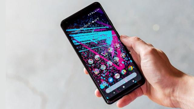 <b>Pixel 2 XL bifează o nouă problemă la capitolul display; utilizatorii se confruntă cu efectul burn-in</b>Se pare că lucrurile merg prea bine pentru Google în ultima vreme, asta pentru că smartphone-ul Pixel 2 XL se tot confruntă cu probleme, majoritatea fiind asociate ecranului OLED. Aflăm astăzi că utilizatorii au început a remarca efectul burn-in
