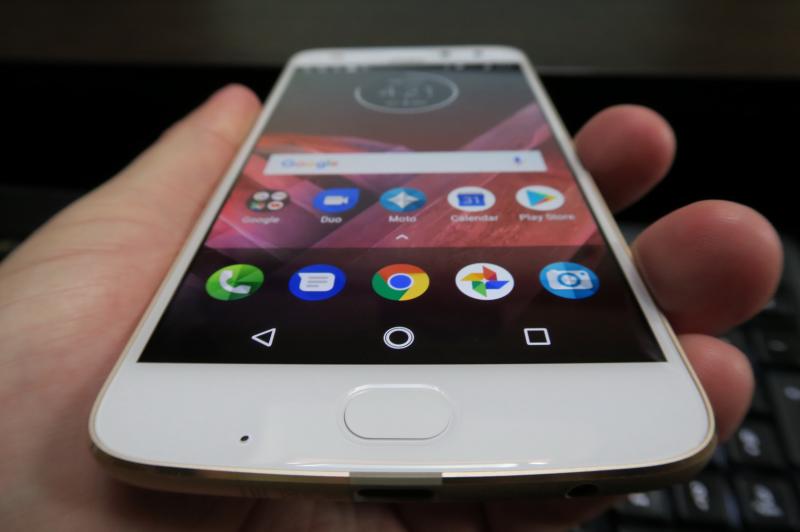 Motorola Moto Z2 Play - Fotografii Hands-On: Motorola-Moto-Z2-Play_040.JPG