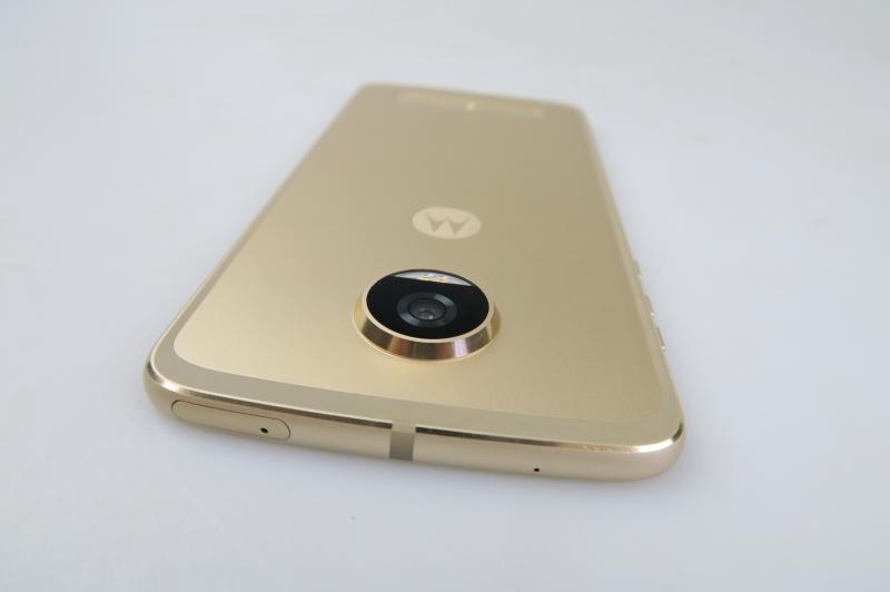 Motorola Moto Z2 Play - Galerie foto Mobilissimo.ro: Motorola-Moto-Z2-Play_102.JPG