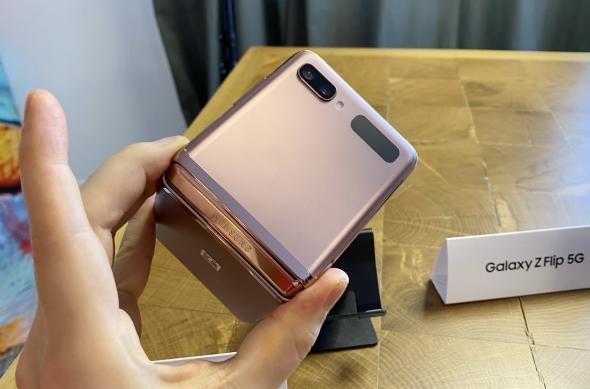 Samsung Galaxy Z Flip 5G - Fotografii hands-on: Samsung-Galaxy-Z-Flip-5G-hands-on_004.jpg