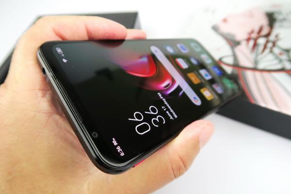Nubia Red Magic 5G: Conectivitate 5G, WiFi 6, tot ce ne trebuie pentru gaming