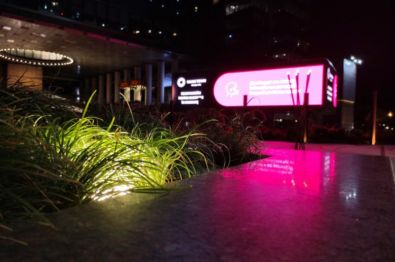 Fotografii făcute seara cu Motorola Edge (mostre foto low light): IMG_20200608_003157562.jpg