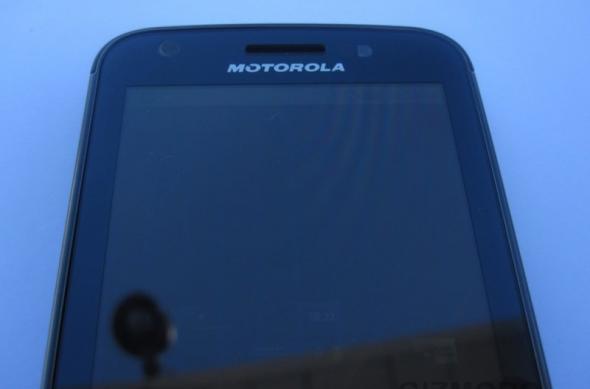 Smartphone-ul Motorola Olympus, "cumpărat din târg"?! Doar la americani!: motolfive.jpg