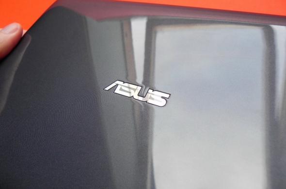ASUS Transformer Book T100TA Review: o primă tabletă atractivă cu CPU Bay Trail și o primă privire asupra lui Windows 8.1 (Video): asus_transformer_book_t100ta_review_mobilissimo_ro_26jpg.jpg