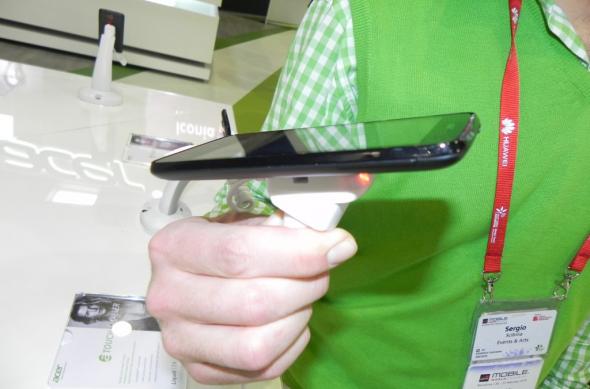Hands on cu Acer Liquid Z4, un smartphon cu pret sub 100 de euro (Retro MWC 2014 - Video): dscn5045jpg.jpg