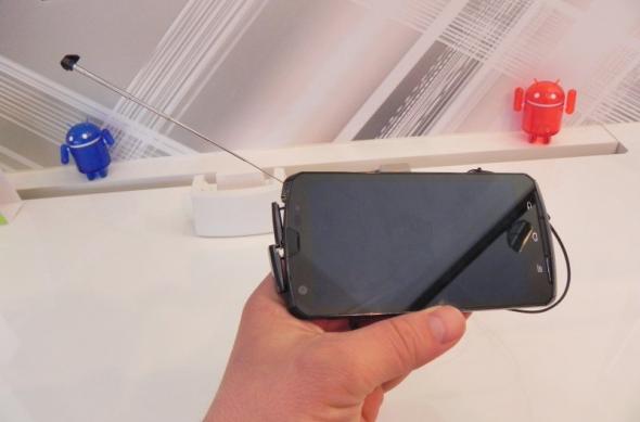 MWC 2012: Fujitsu Arrows Ultra hands on - telefonul cu camera de 13 MP pentru care Îi invidiem pe japonezi (Video): dscn0895jpg.jpg