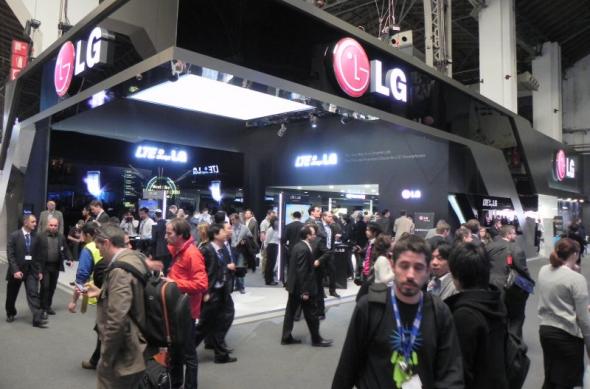 MWC 2012 & cadouri LG - astăzi vă prezentăm standul LG din Barcelona, definit de eleganță și terminale glossy (Video): dscn0790jpg.jpg