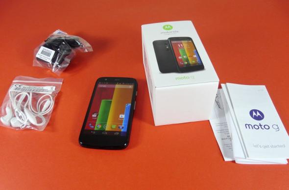 Motorola Moto G Unboxing: scoatem din cutie un telefon dual SIM cu pedigree (Video): motorola_moto_g_unboxing_mobilissimo_ro_32jpg.jpg