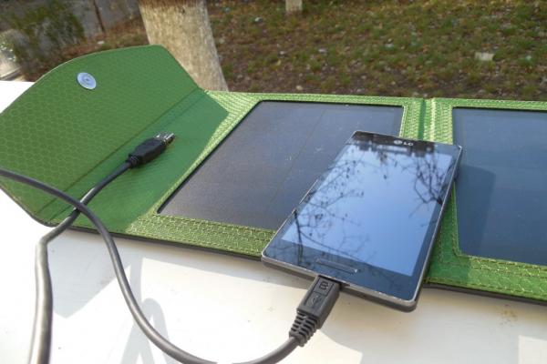 Review Panouri Solare Portabile Colia Power: modelele Photo S4W, Pro și Deluxe strălucesc la alimentarea neconvențională (Video)