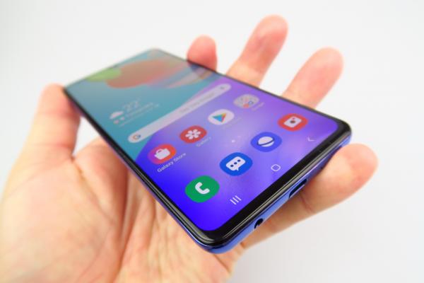 Samsung Galaxy A41: Baterie tipică midrange, deloc rea